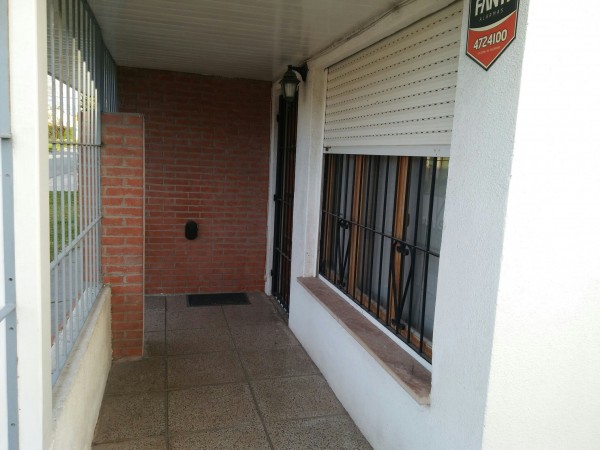 VENTA CASA 3 AMBIENTES.PARQUE, GARAGE.