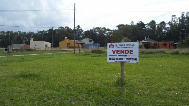 LOTE EN ESQUINA. AMAPOLAS Y LAS VIOLETAS. FRENTE MAR