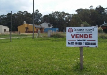 LOTE EN ESQUINA. AMAPOLAS Y LAS VIOLETAS. FRENTE MAR